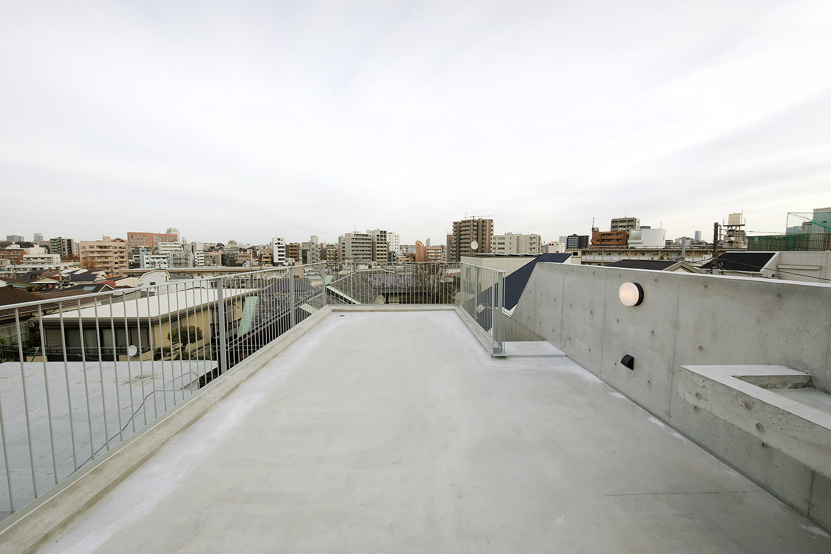 kikuicho 喜久井町の家 Koyama Atelier|株式会社コヤマアトリエは建築家小山貴弘の主宰する建築設計事務所です。